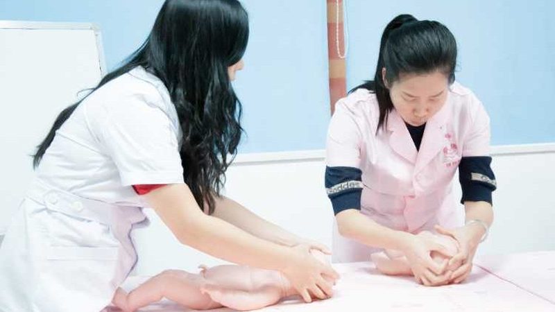 母婴护理师适合什么人群做