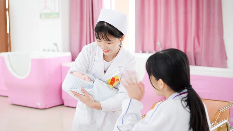 小标题：预防产后抑郁，从孕期开始